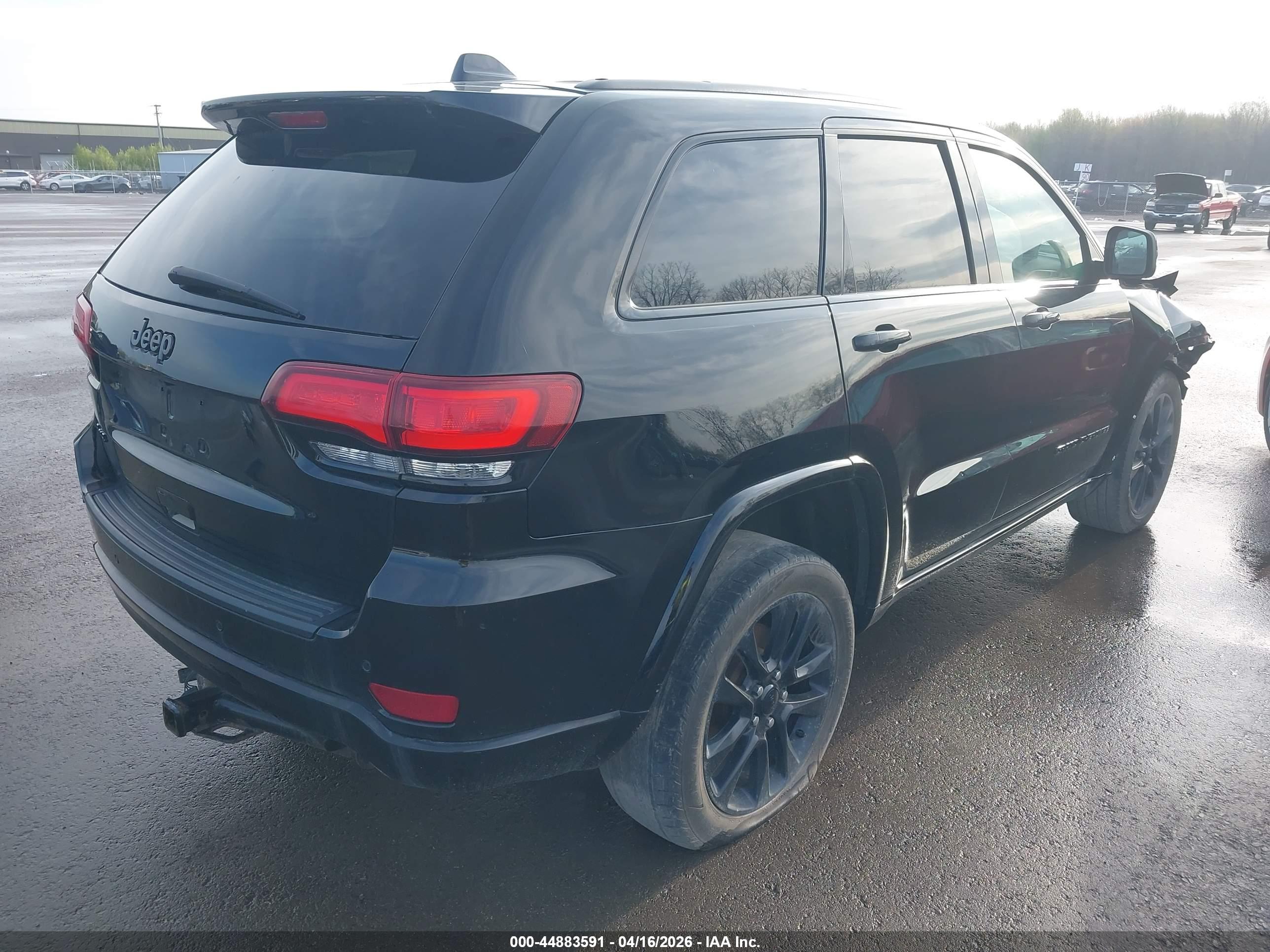 2019 JEEP Grand Cherokee — VIN 1C4RJFAG7KC564555 — photo 4